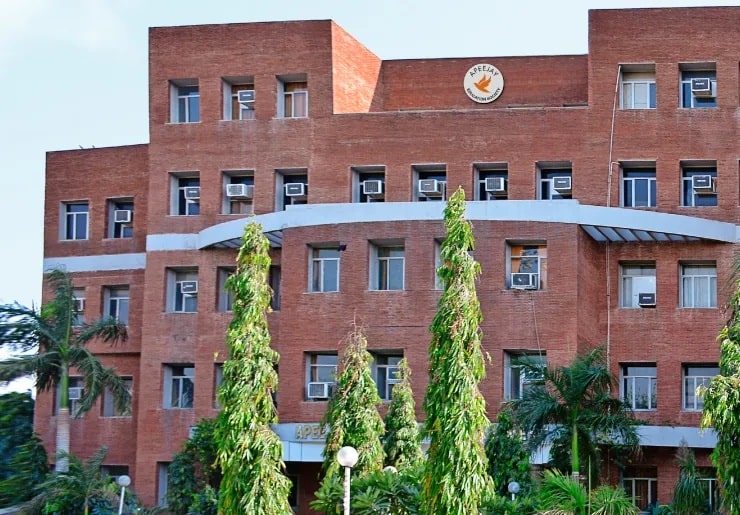 Apeejay School of Management